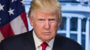 Trump: Tak Dukung AS Caplok Greenland Bisa Kena Tarif Tambahan