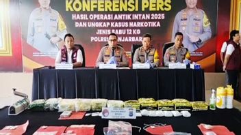 Arrest 3 Perpetrators Of The Fredy Pratama Network In Kalesl, Banjarbaru Police Securs 12 Kg Of Crystal Methamphetamine