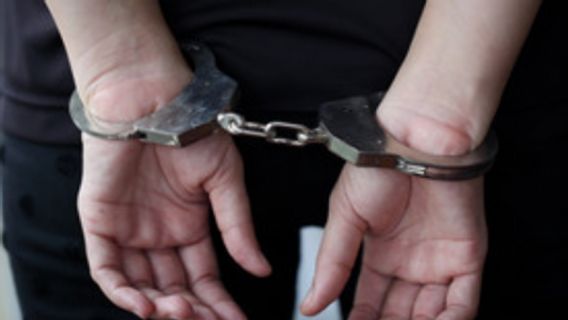 Kadinkes Karanganyar Jadi Tersangka Korupsi Pengadaan Alkes Rp13 Miliar