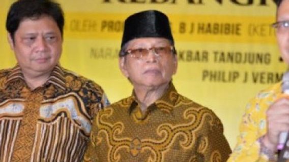 Mantan Menpora Abdul Gofur Meninggal di RSPAD