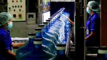 BPKN-KPAI يدان الممارسات التسويقية للمنتجات المعبأة بالماء التي تضلل