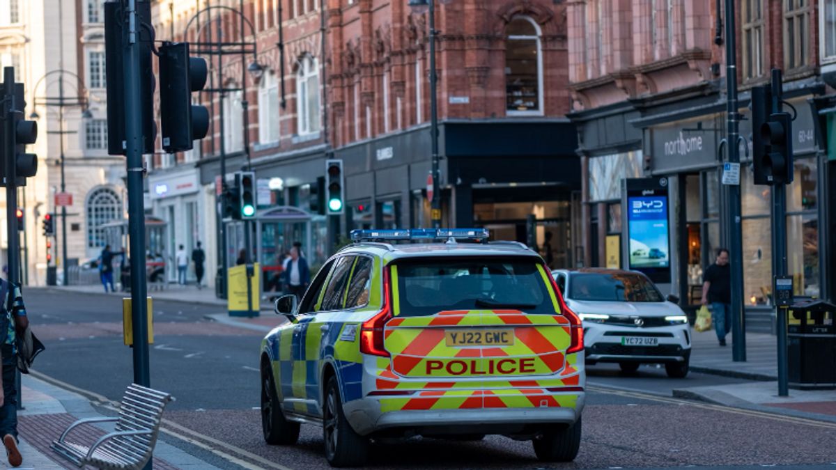 British Police Released After Viral Steps On Men's Head At Manchester Airport