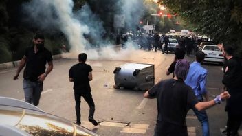 国連人権事務所、殺害・拘禁されたデモ参加者に対するイランの扱いを批判