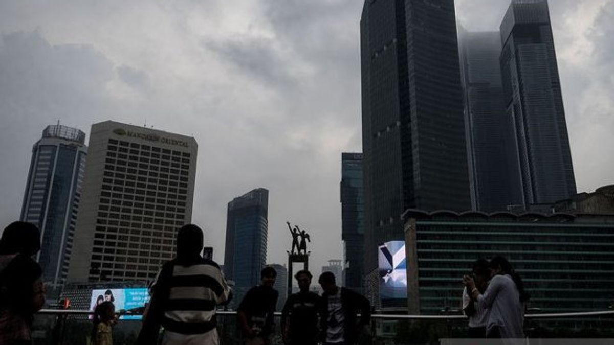 Cuaca Jakarta Hari Ini Didominasi Awan Tebal, Suhu Maksimal 31 Derajat Celsius