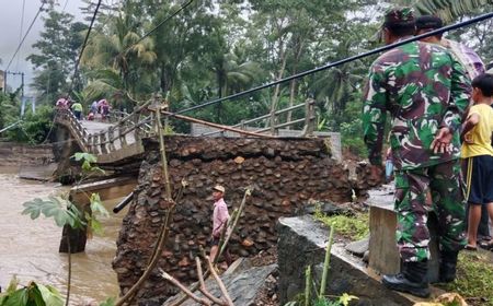 Banjir dan Longsor Landa Sejumlah Wilayah di Trenggalek Jatim