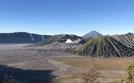 Seluruh Pintu Masuk Kawasan Bromo Dibuka untuk Wisatawan