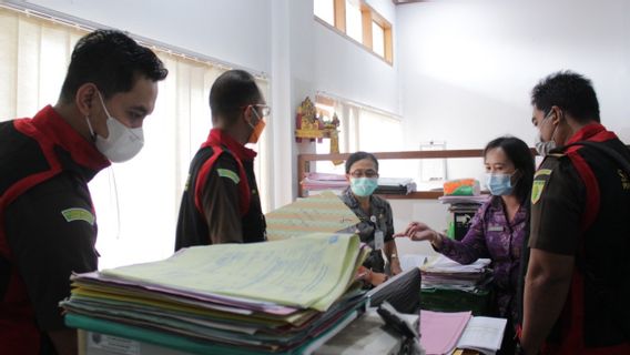 Mask Corruption Case IDR 2.5 Billion, BPKAD Office Ransacked by the Karangasem District Attorney