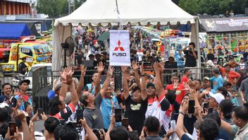 Mitsubishi Fuso Enlivens JAMNAS CMIC 2025, Celebrate 55 Years Of Togetherness With Canter Users