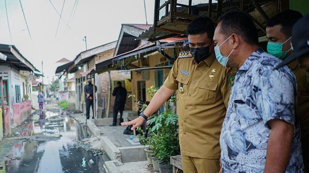 Bobby Nasution Repairs Damaged Water Drainage. Netizens Hope Medan Will Be Free From Flood
