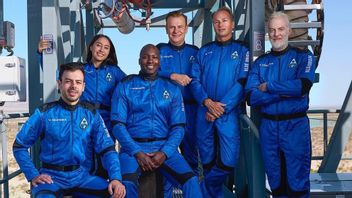 دليل على نجاح أعمال بلو أوريجين في مجال السياحة الفضائية ، حيث أعيدت ستة أشخاص إلى الفضاء