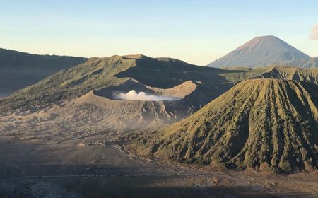 Gunung Bromo Wisata Ikonik dengan Suku Tengger