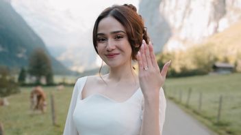 Nangis Cantik, Ini Reaksi Syifa Hadju setelah Dilamar El Rumi