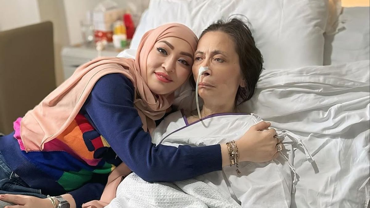 Angelina Sondakh Akui Kondisi Sang Ibu Semakin Membaik Usai Masuk ICU
