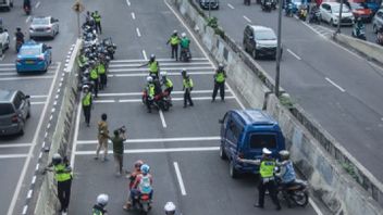 Motorcyclist Killed By Road Barrier, Motorcyclist Reminded Not To Cross Casablanca Flyover