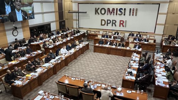 Discussing The Handling Of Corruption Cases, Commission III Of The DPR Holds Closed Meeting With Jampidsu