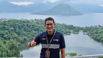 Menteri Sandiaga Datangi Spot Pemandangan Uang Pecahan Kertas Seribu Edisi Lama