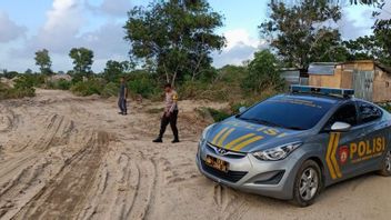 警方梳理民丹岛涉嫌非法采砂地点