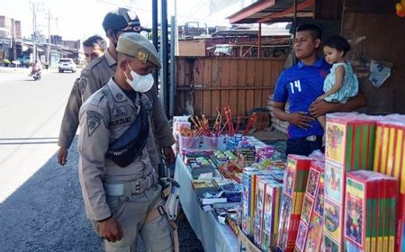 Satpol PP Sita Petasan dengan Daya Suara Ledak Besar