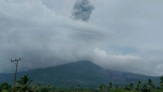 Gunung Lewotobi Laki-laki 3 Kali Erupsi hingga Sabtu Siang