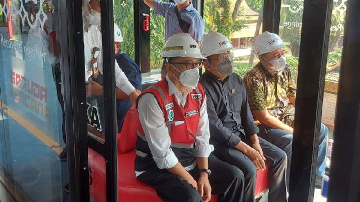 The Garuda Kencana Karya Domestic Train Starts Passing At TMII