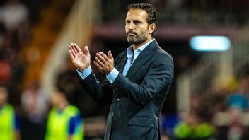 Valencia Fires Ruben Baraja Amid Poor Performance