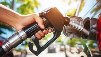 المراقبين لقيمة قرار الحكومة الصادر عن هينغا يونيو بشأن أسعار الوقود لم يثقلوا كاهل بيرتامينا