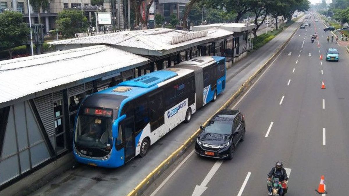 Transjakarta 经常发生事故，Anies Baswedan的男人要求dprd DKI这样做