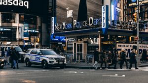 Petugas Imigrasi AS Dikepung Massa di Minneapolis