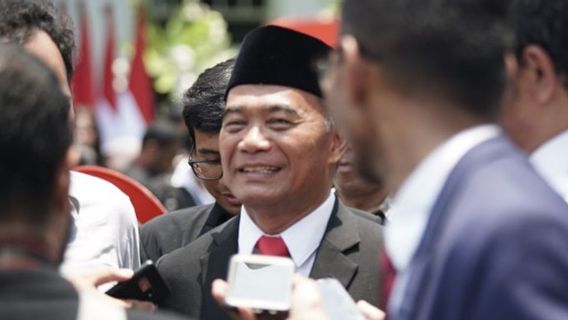 Menko PMK Sebut UU Cipta Kerja Bisa Selesaikan Masalah Ketimpangan