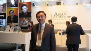 Bebas dari Kasus Penghinaan Kerajaan, Eks PM Thailand Thaksin Tersenyum Keluar Pengadilan 