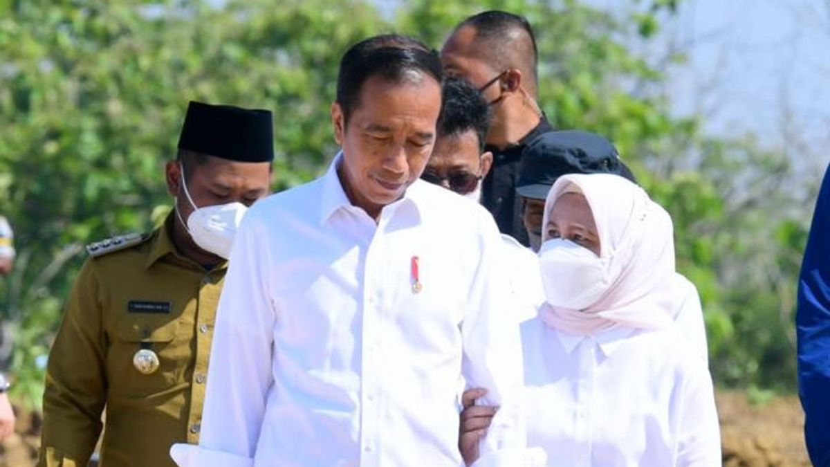 Tak Larang Wacana Presiden 3 Periode, Jokowi: <i>Wong</i> Ada yang <i>Ngomong</i> Ganti Presiden Kan Juga Boleh