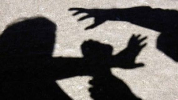 Une Adolescente De Sinjai Sulsel Violée Par 5 Hommes 