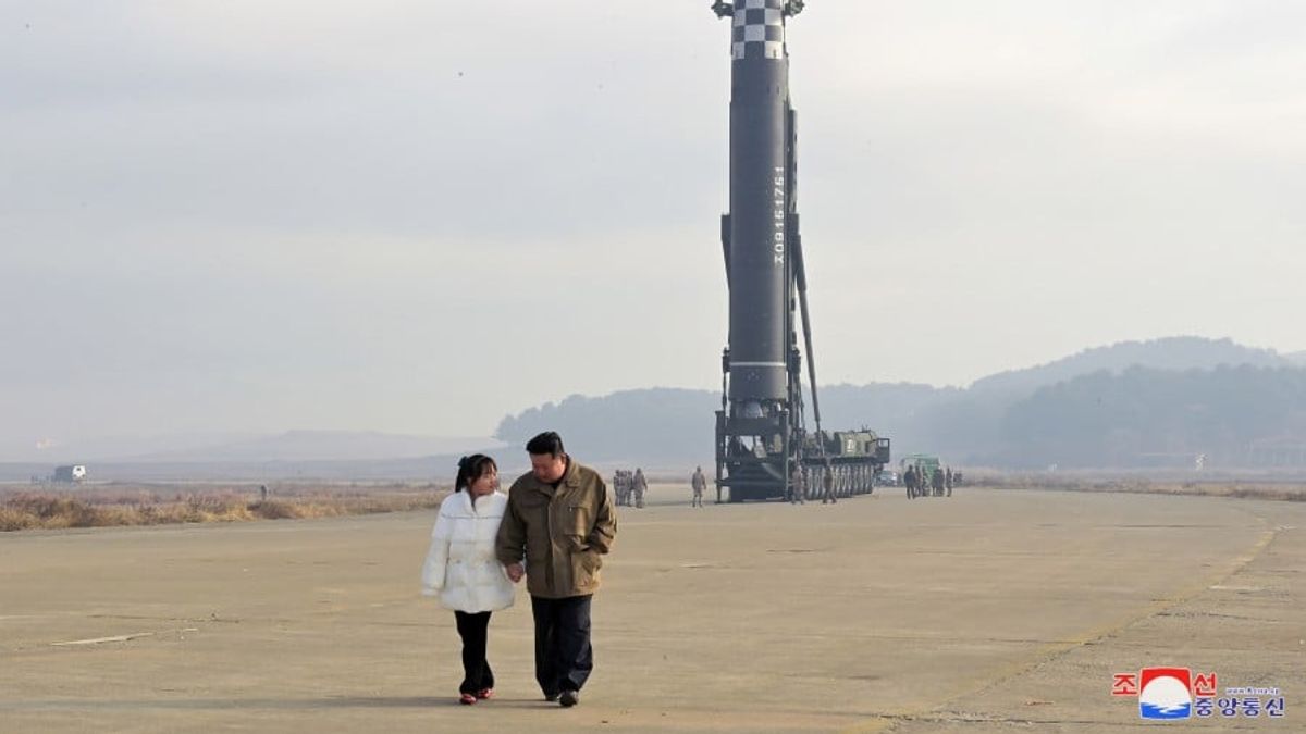 Badan Intelijen Korsel Sebut Korut Persiapkan Kim Ju-ae Sebagai Penerus Kim Jong-un