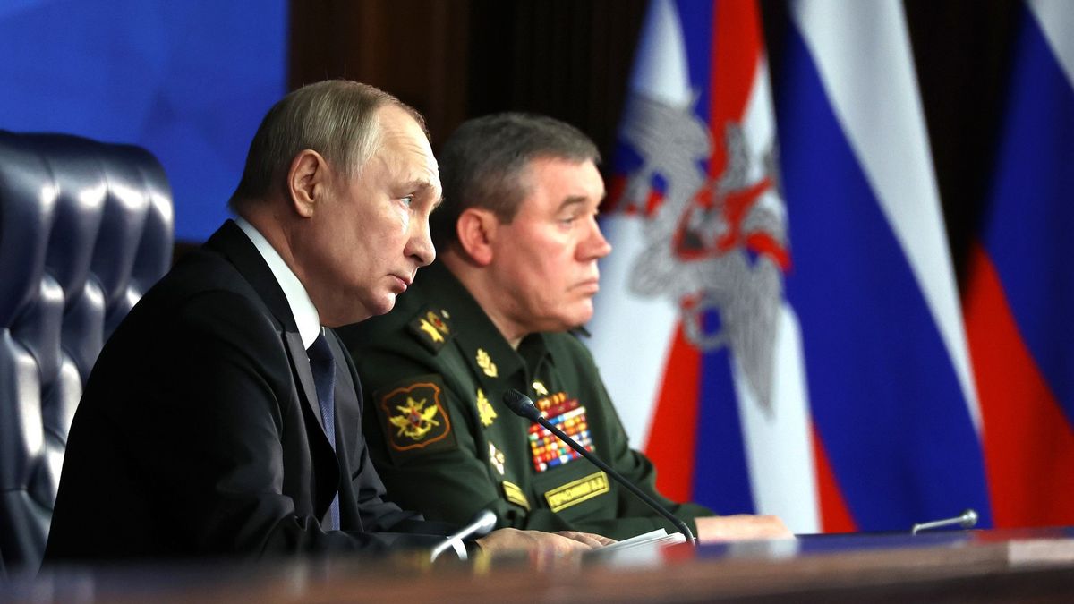 Chief of General Staff Calls Russian Military Reform to Anticipate Possible Expansion of NATO
