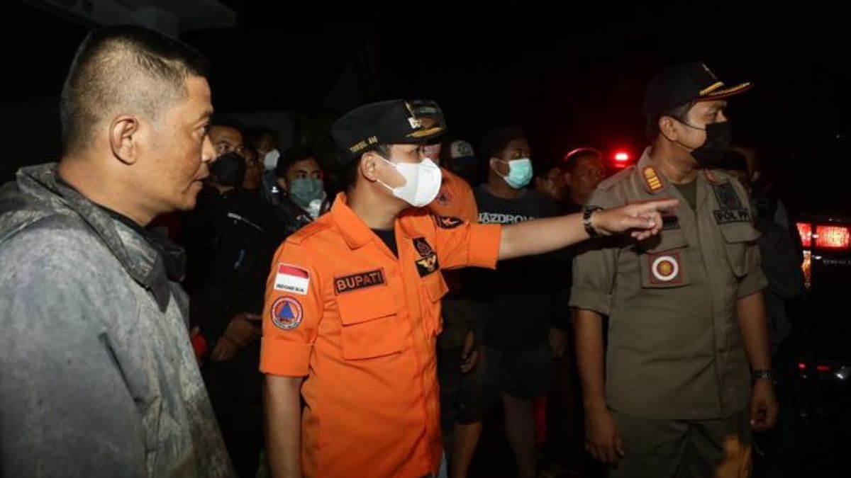 Perhatian! Pemkab Lumajang Butuh Relawan untuk Evakuasi Warga Terdampak Erupsi Semeru