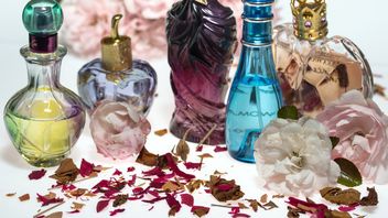 8 Types Of Aroma Commonly Used In Perfume Products