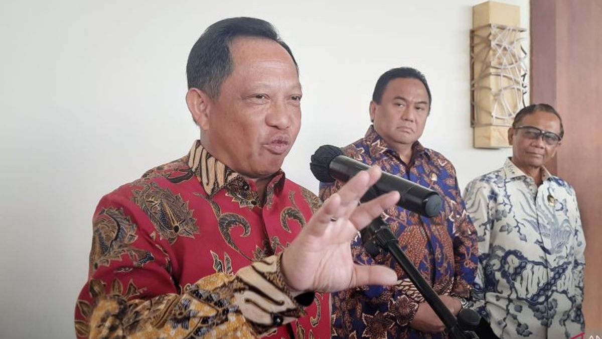 Mendagri Tito Karnavian Sebut Pasokan Senjata KKB Berasal dari Papua Nugini