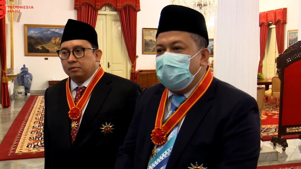 Pujian Fahri Hamzah dan Fadli Zon Pada Jokowi Usai Diberi Penghargaan