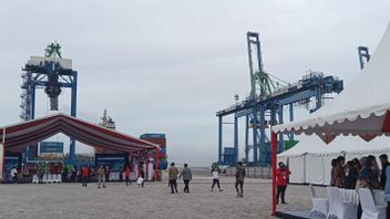 運輸大臣のブディ・カリヤ・ベルハラップ・マカッサル新港がインドネシア東部地域の経済的平等を奨励する