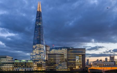 Panjat Gedung Pencakar Langit The Shard London, Pria Ini Diamankan Polisi Metropolitan