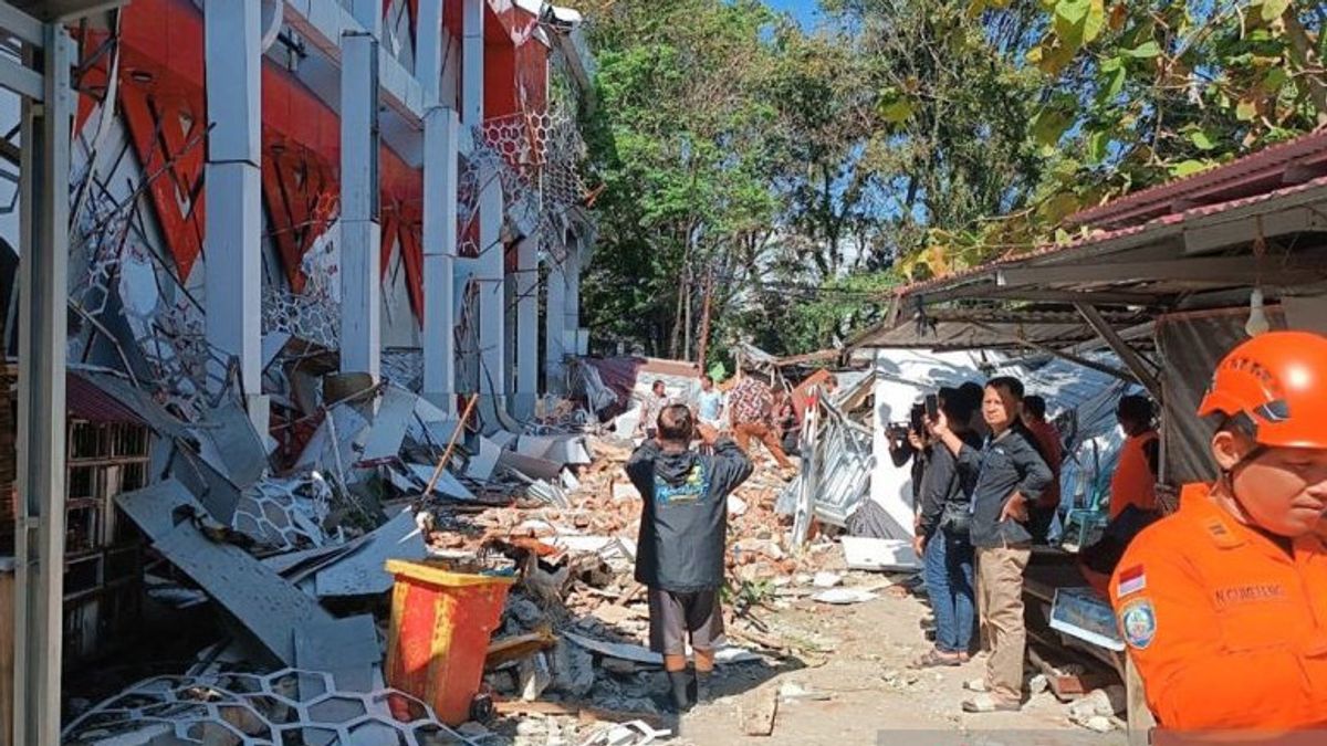 Presiden Perintahkan Evakuasi Cepat Warga Terdampak di Bitung dan Ternate