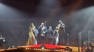 رايسا مشرقة في بين All-4-One وبراين ماكنايت في حفل القلب والروح الحي في جاكرتا 2025