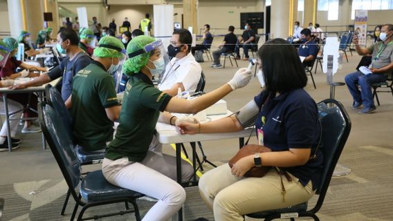 5.600 Agents De L’aéroport Bali Ngurah Rai Subissent La Vaccination COVID-19