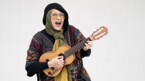 Shinta Priwit Introduces New Single Titled Mari Bergoyang