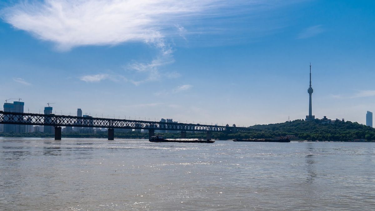 中国の極端な干ばつは長江の水を縮小させる