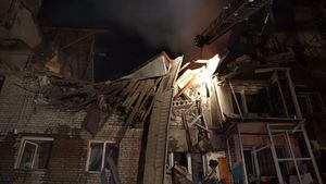 Trump: Putin Benar-benar Gila