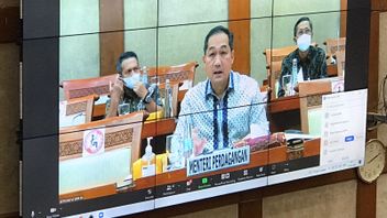 Discussing Rare And Expensive Cooking Oil With DPR, Trade Minister Lutfi Says There Are Mafia In Medan, Surabaya And Jakarta