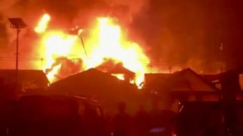 Kebakaran Hanguskan 13 Rumah dan 5 Kontrakan di Banjarmasin Utara, Penyebab Belum Diketahui