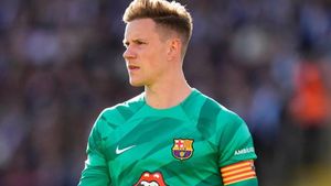 Ter Stegen Terancam Kehilangan Ban Kapten dan Posisi Utama di Barcelona