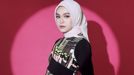 Salma Idol Ubah Lirik <i>Stasiun Balapan</i> “Koe Karo Aku” Jadi “Koe Karo Asu”, Istri Didi Kempot Meradang